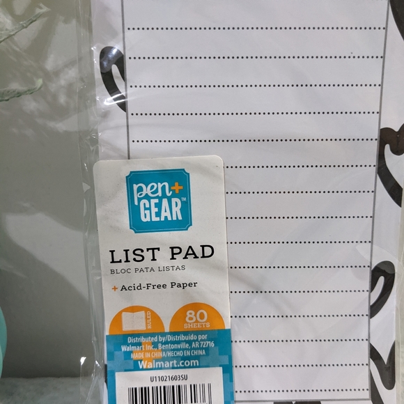 🚨 Hearts Magnetic List Pad by Pen Gear - Picture 2 of 6
